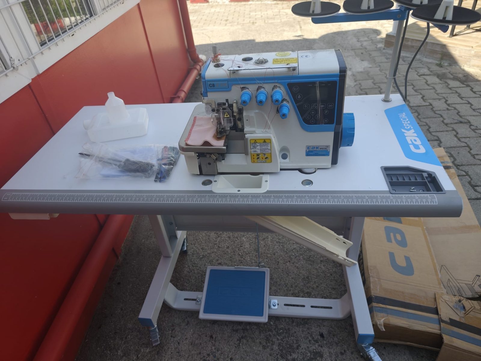CAK 4 İPLİK OTOMATİK ELEKTRİKLİ OVERLOK